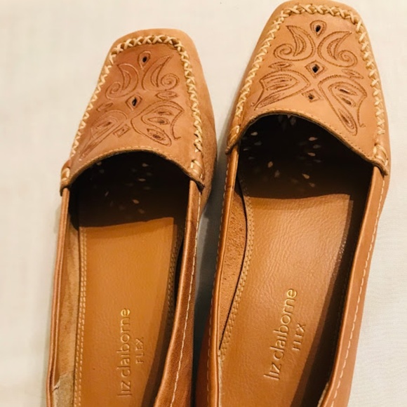 Liz Claiborne Flex Darla - Picture 3 of 4